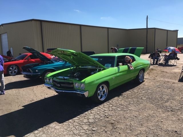 Car show in Van Buren Arkansas - ClassicOldsmobile.com