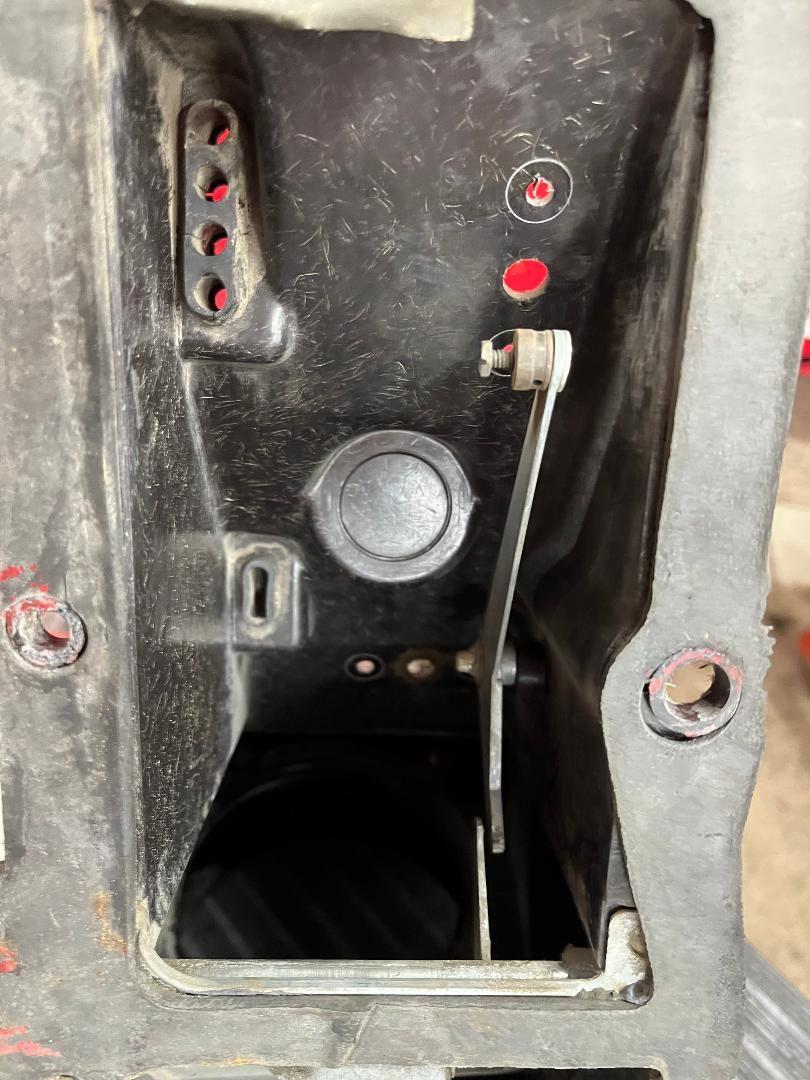 Working on the HVAC box, there is a pin broken off of the linkage.  Trying to locate one of the diaphragms. 