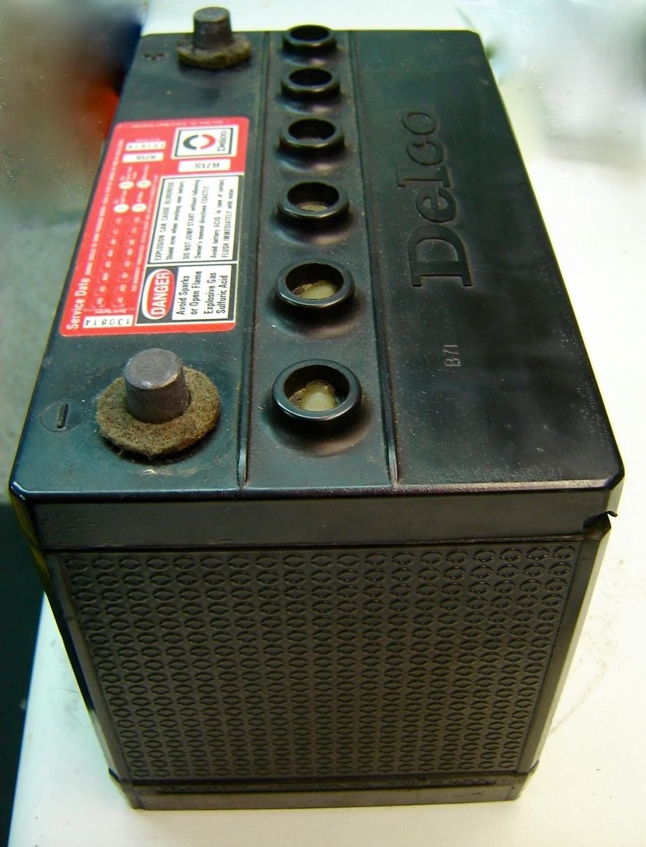 R71S Delco Battery