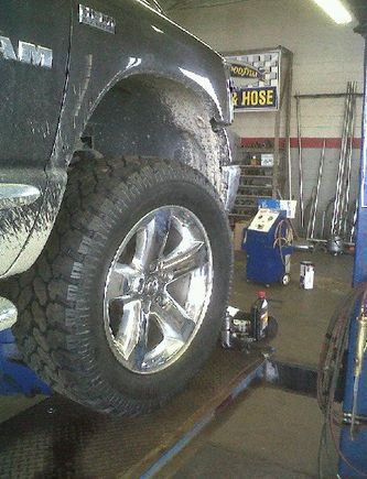 new rubber...305/55/20 pro comps