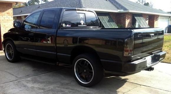 2003 RAM 1500 CA Express Edition