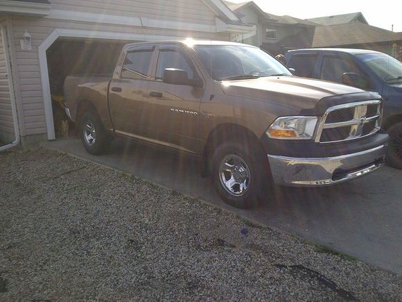 Bilstein 5100 leveling struts installed