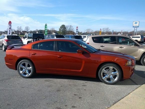 Charger SXT