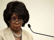 Maxine Waters reacts to Raskin's threat