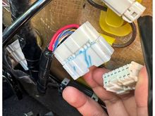 *Connector in hand is the harness from my car (05 g35 coupe 12 pin) and the 16 pin female connector is from the 06 g35 coupe.