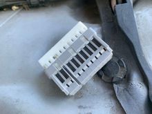 2003 Infiniti G35 Coupe 6 Speed MT 
(E8) Connector