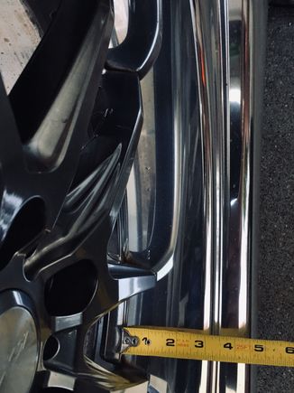 rear lip size