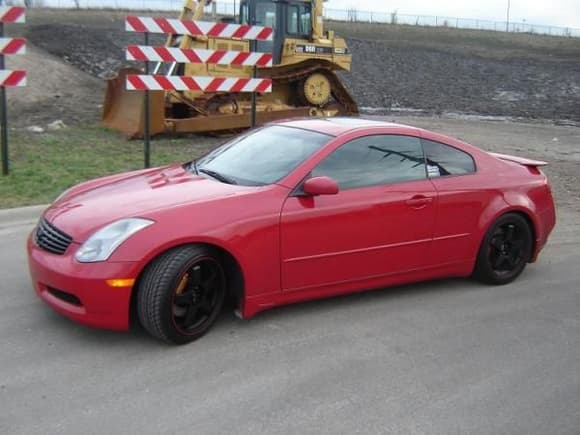 my 2004 G35  TANABE suspension, 2008 350z Nismo catback, Down-Pipes, Y-Pipe, Skunk2 5/8 plenum spacer, Z-Tube, JWT-Popcharger, CLUTCHMASTERS stage 4 clutck kit (4spoke disk)...