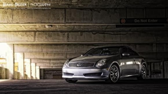 My 2006 Infiniti G35 Coupe in a downtown parking garage (Photo © Copyright Travis Ingram)