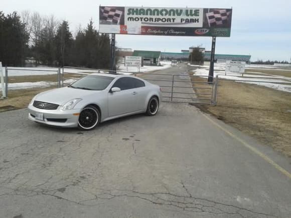 Decided to take my roommate for a rib down to Shannonville. Bought the rims four days after I got the car.