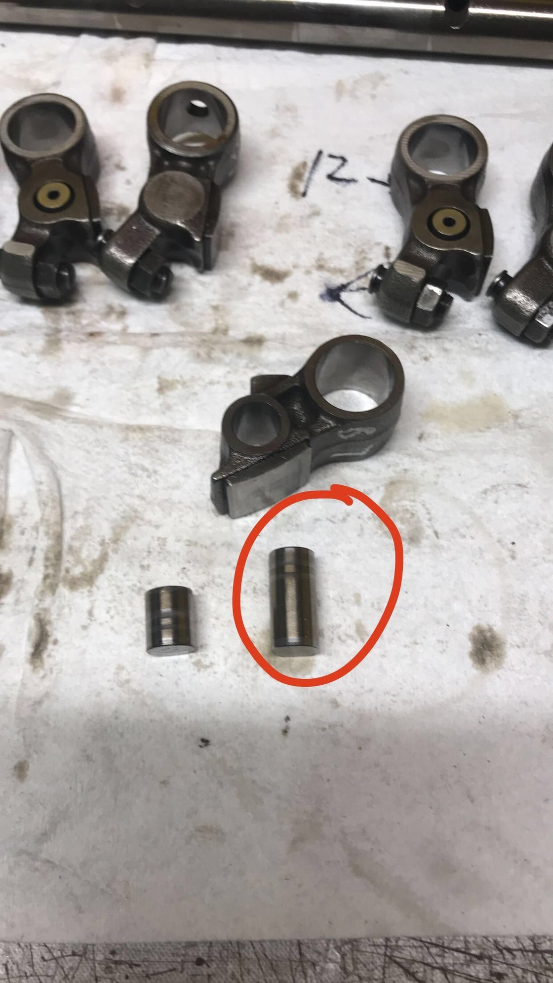 Looking for vtec rocker arm pin! HondaTech Honda Forum Discussion