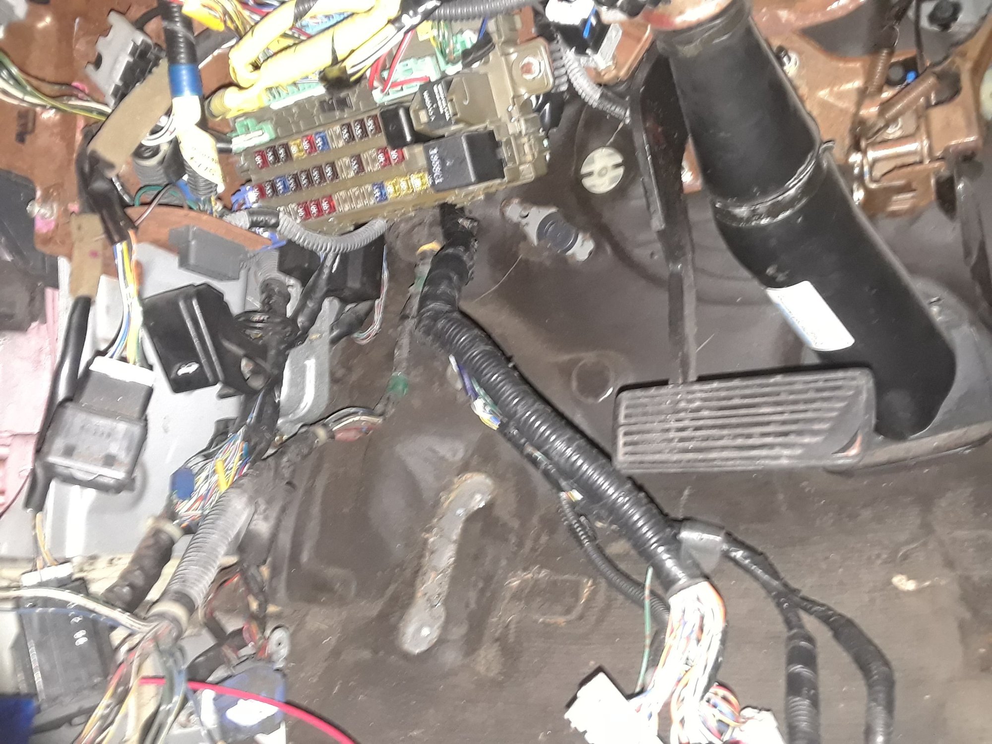 '02 Acura TL J32A2 and Auto Trans going into '98 Civic EK - Wiring Help