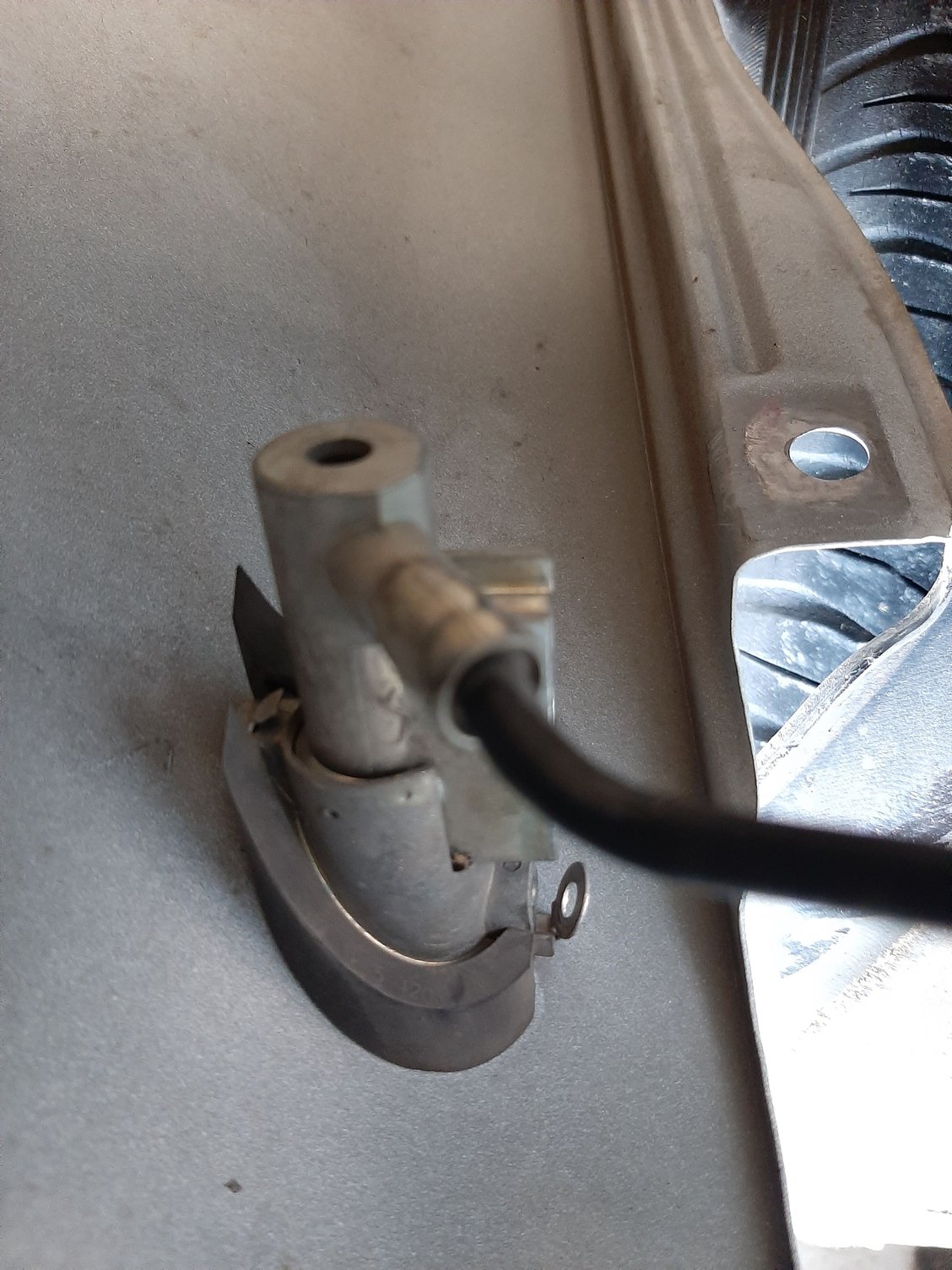 How to remove antenna base from fender? HondaTech Honda Forum