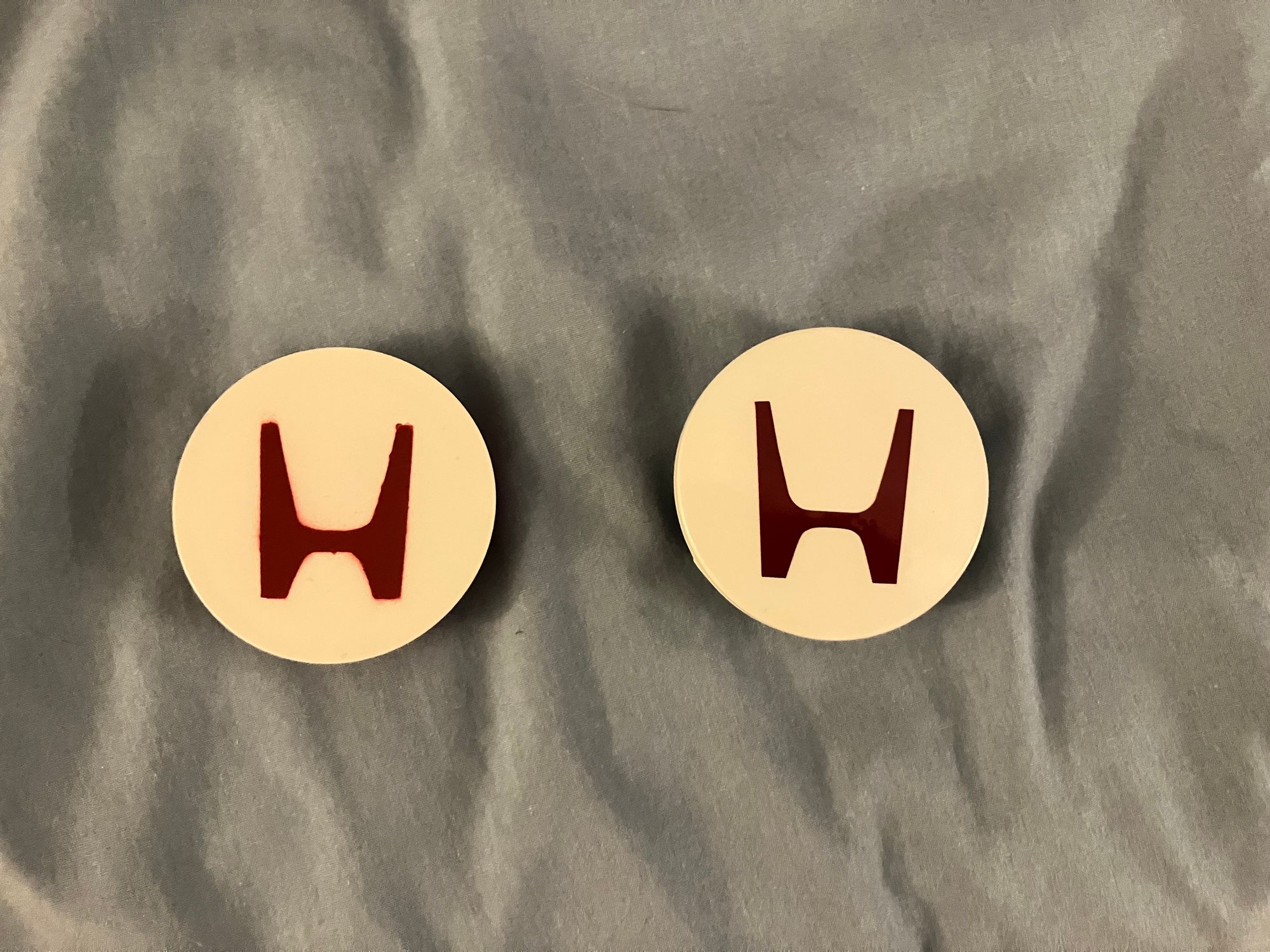 Painted H vs 33 mm H decal
