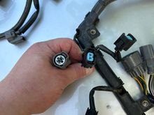 Harness 2 with this plug ? 