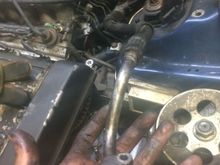 This pressure hose does not fit into the bseries power steering pump.
