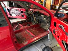 Taking the dash out will help me do the wire tuck, I hope...