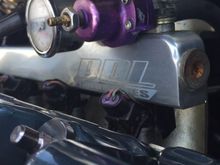 Stock injecters I beleive what does the screw do and how do I adjust the pressure