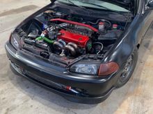 This is my 94 civic eg 
5 spd manual stage 3 clutch
P05 converted to a p28 chipped w/ crome 
14psi single Chinese war missle
Stock fuel injection lol she takes it