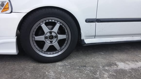 here is an idea of how little clearance i have with the 225/50r16 michelin a/s3's and raised most of the way up. only rub when turning and hitting a bump/dip in the road.