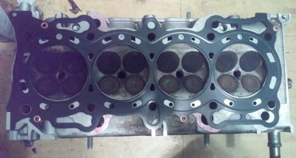 Honda CRV B20Z1/PPA-2 DOHC nonvtec cylinderhead  comparing with Accord F22B2 SOHC nonvtec head gasket. So it over all can bolt right on but the oil ports & oil drains is of concern