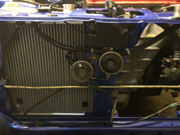 2 horns is better than one. I’ve been meaning to do this for a while now. It’s sound as hell.