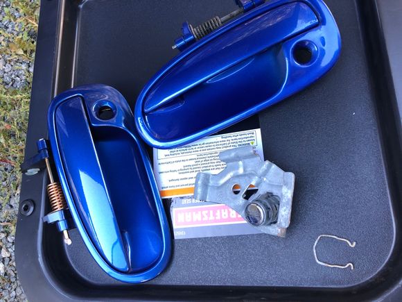 New door handle vs old