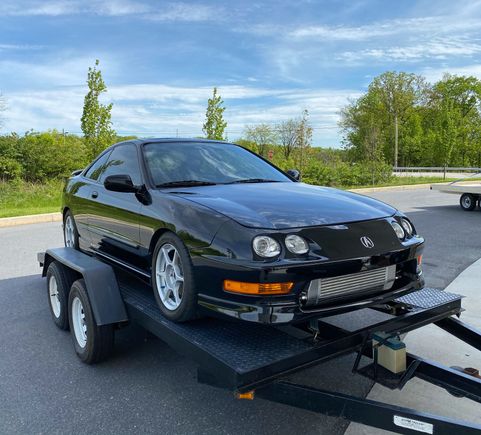 Quick picture before heading out for the exhaust fab work... happy with how she’s turning out! 