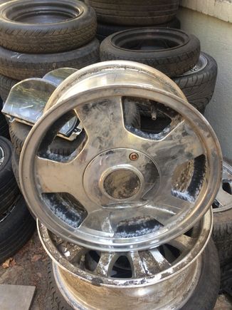 Found a set of these at the shop too. Ive seen them gettinf popular so i might re polish them