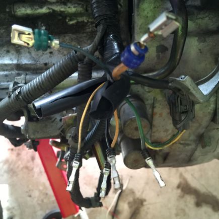 Old distributor plugs