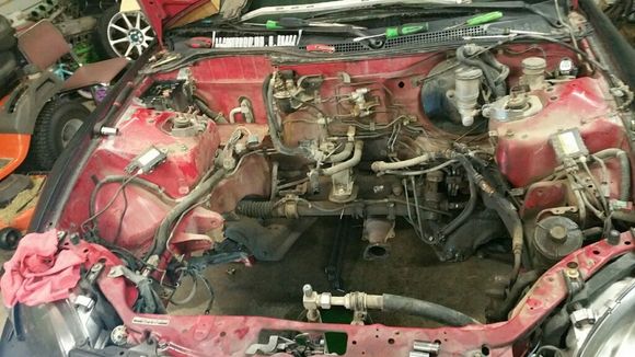 In 2015 i started to do my gsr swap with type r head engine bay looked after removing my d16z6 engine