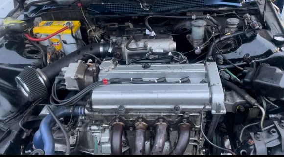 Overview pic of my engine bay