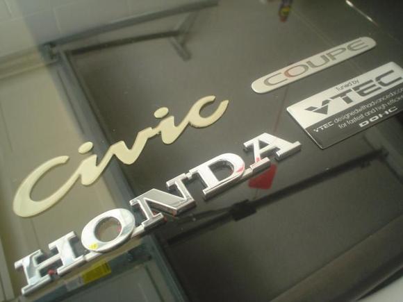 Emblems &amp; badges