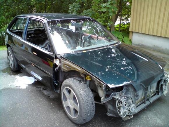 Got the car back from the paintshop, some pics of the new colour.