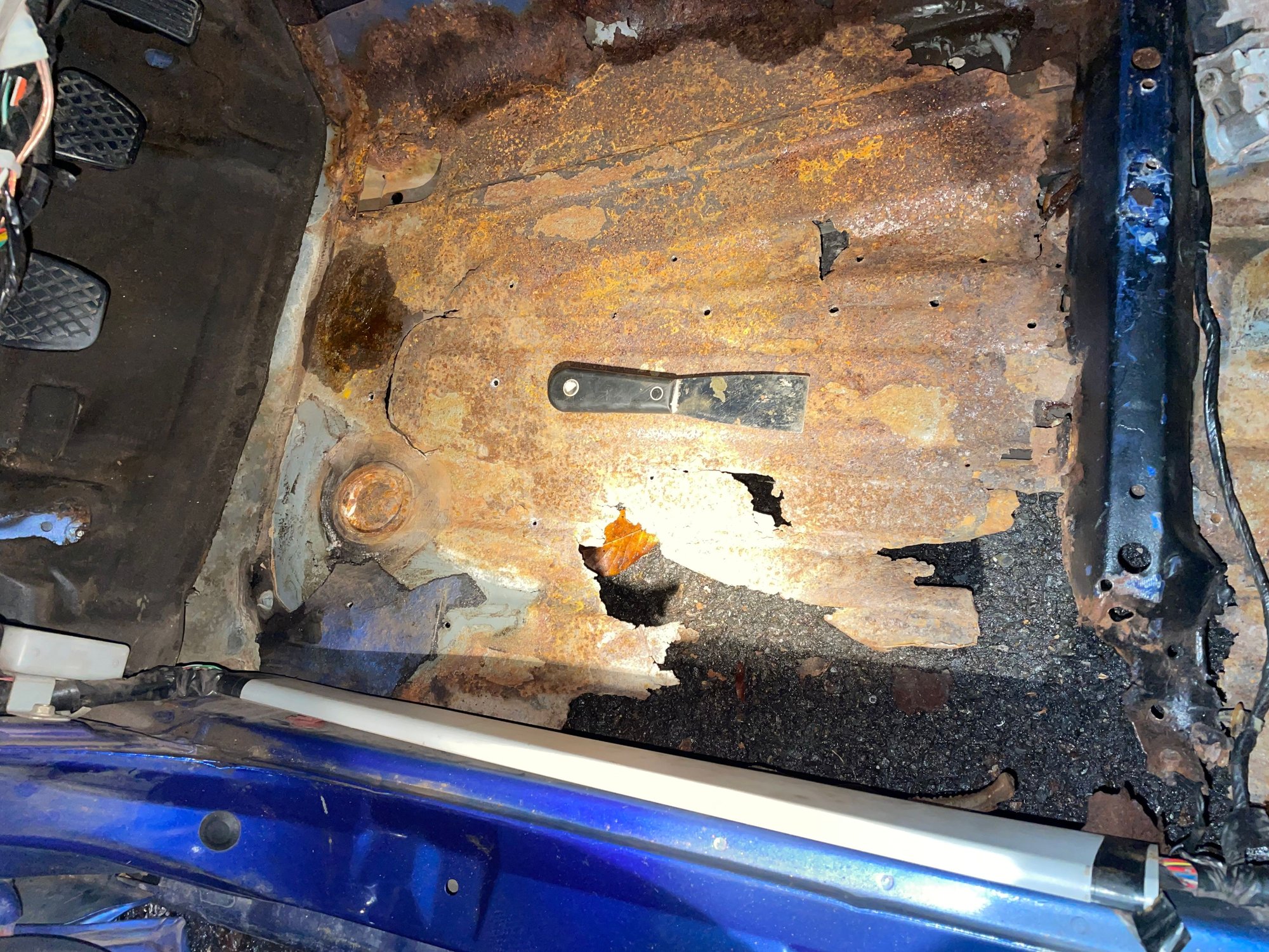 No more deadening in front of the brace