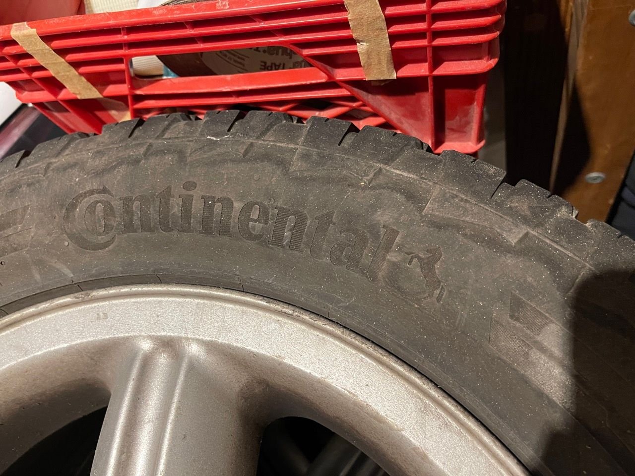 Wheels and Tires/Axles - Best Stock tires, very low milage. Continental TerrainContact 255/55r18 - Used - 2001 to 2004 Land Rover Discovery - Toronto, ON M6P3T5, Canada