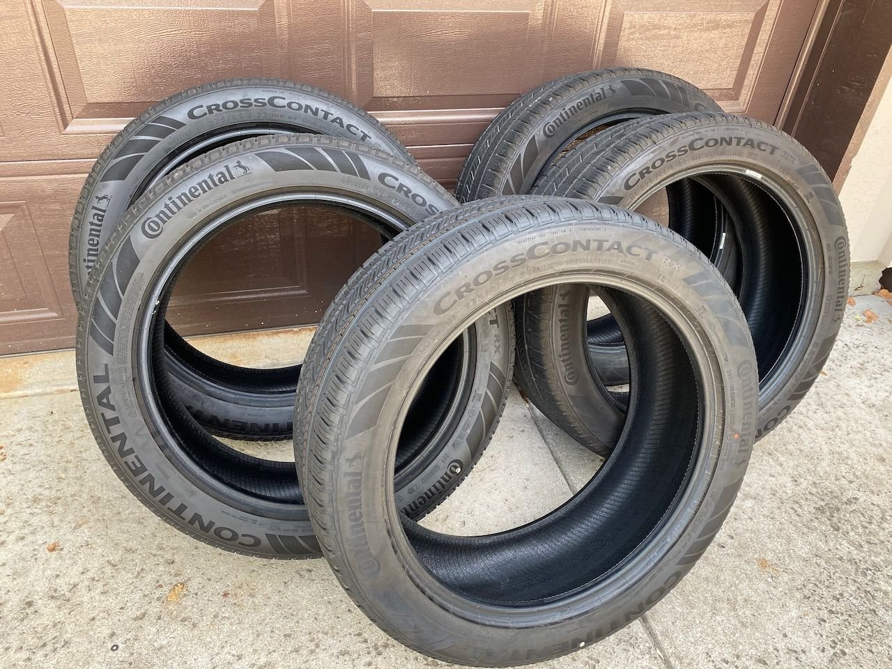 Wheels and Tires/Axles - (5) CONTINENTAL CROSS CONTACT RX 275/45/22 Tires, Only 500 Miles on them - Used - 0  All Models - Spicewood, TX 78669, United States