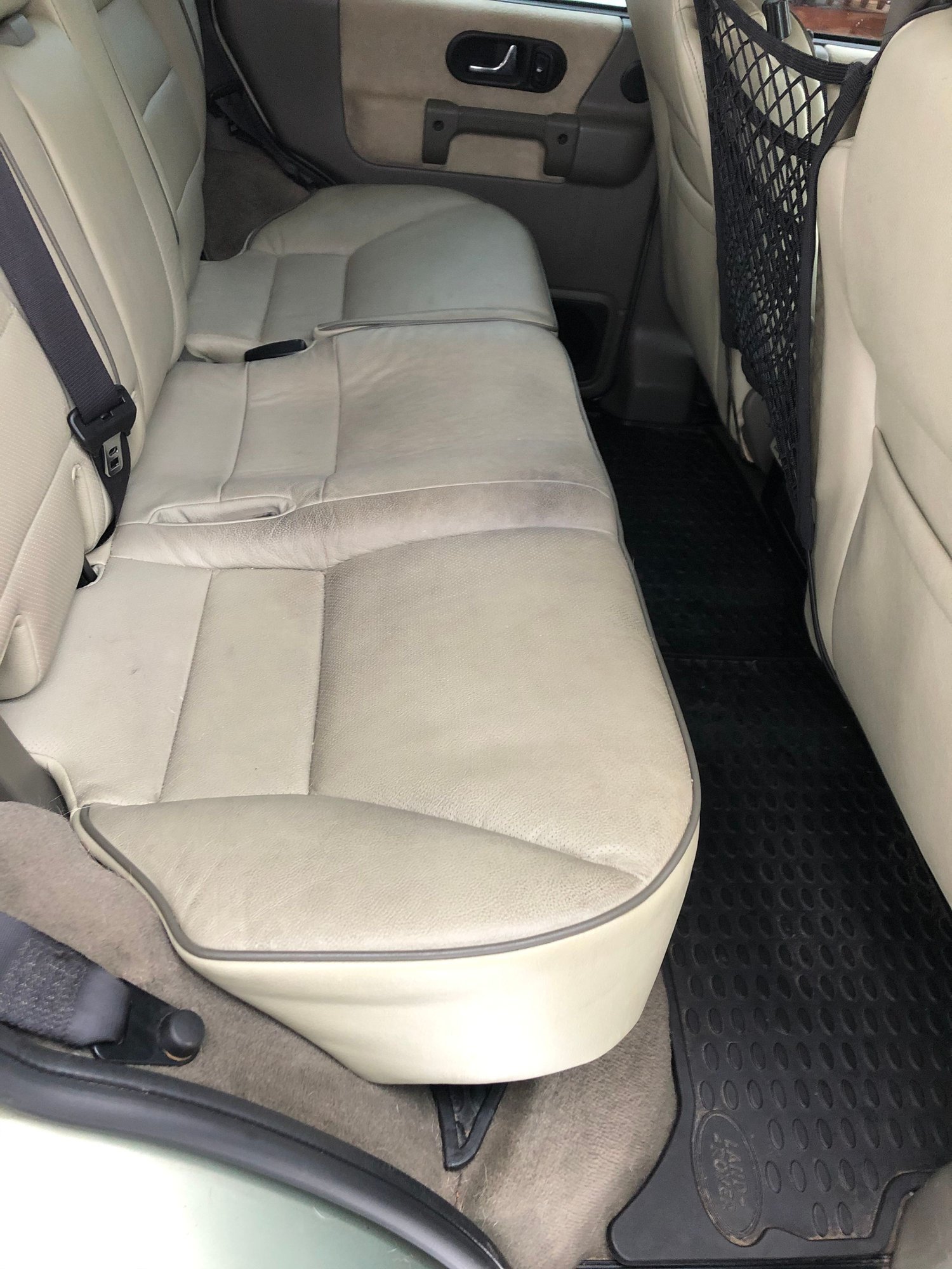 2004 Land Rover Discovery - 2004 discovery - Used - VIN SALTW19404A842448 - 71,000 Miles - 8 cyl - 4WD - Automatic - SUV - Other - Cambridge, ON N1R7J7, Canada