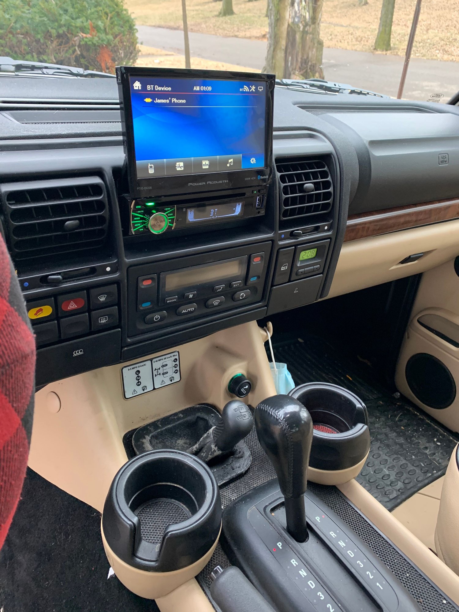 2004 Land Rover Discovery - 2004 Land Rover Discovery SE7 - Used - VIN Saltw194x4a864795 - 150,000 Miles - 8 cyl - 4WD - Automatic - SUV - Gold - Dayton, OH 45405, United States