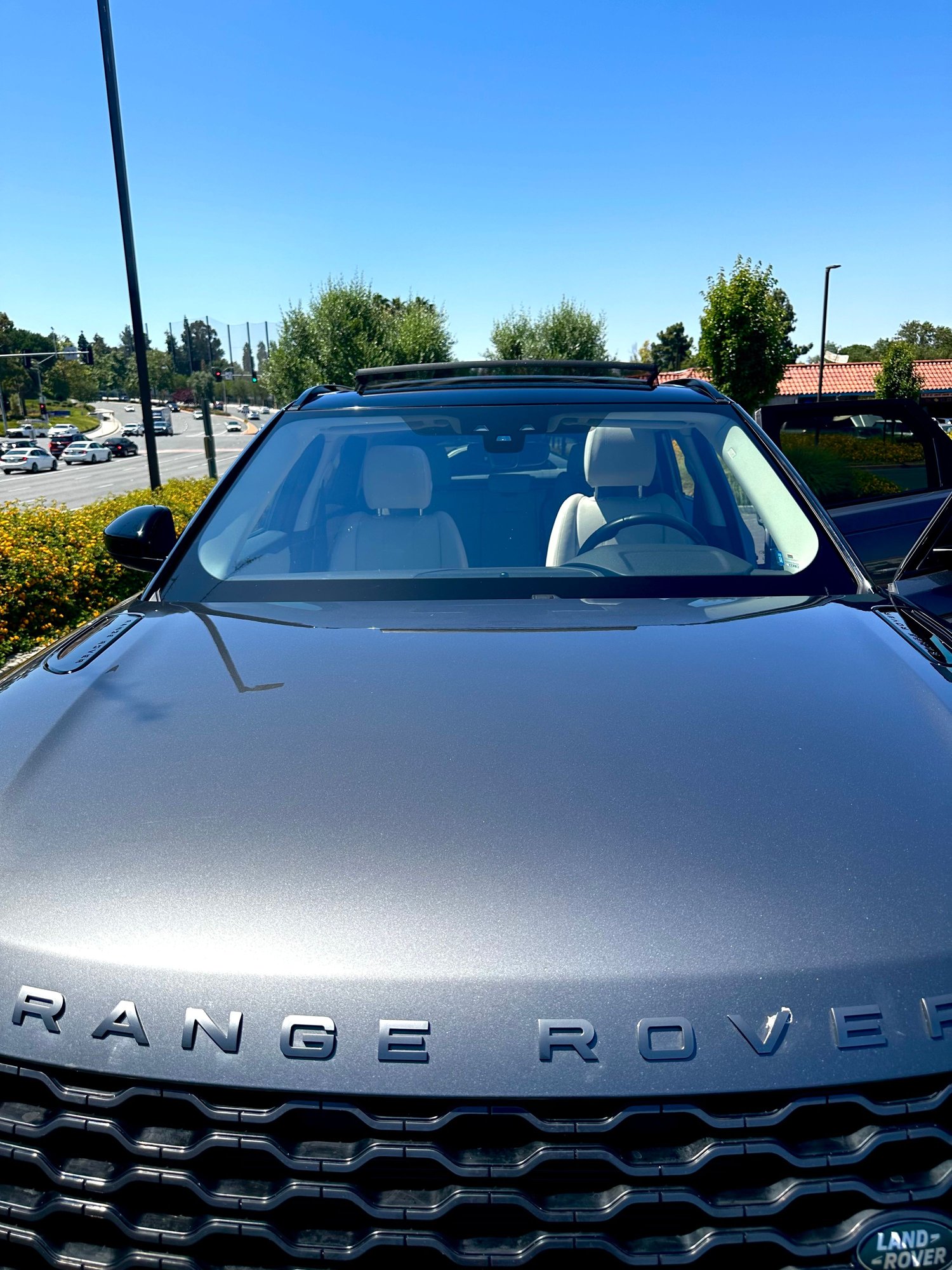 2019 Land Rover Range Rover Velar - Excellent 2019 Range Rover Velar 250 R Dynamic - Used - VIN SALYL2EX4KA215527 - 25,000 Miles - 6 cyl - 4WD - Automatic - SUV - Gray - Irvine, CA 92618, United States
