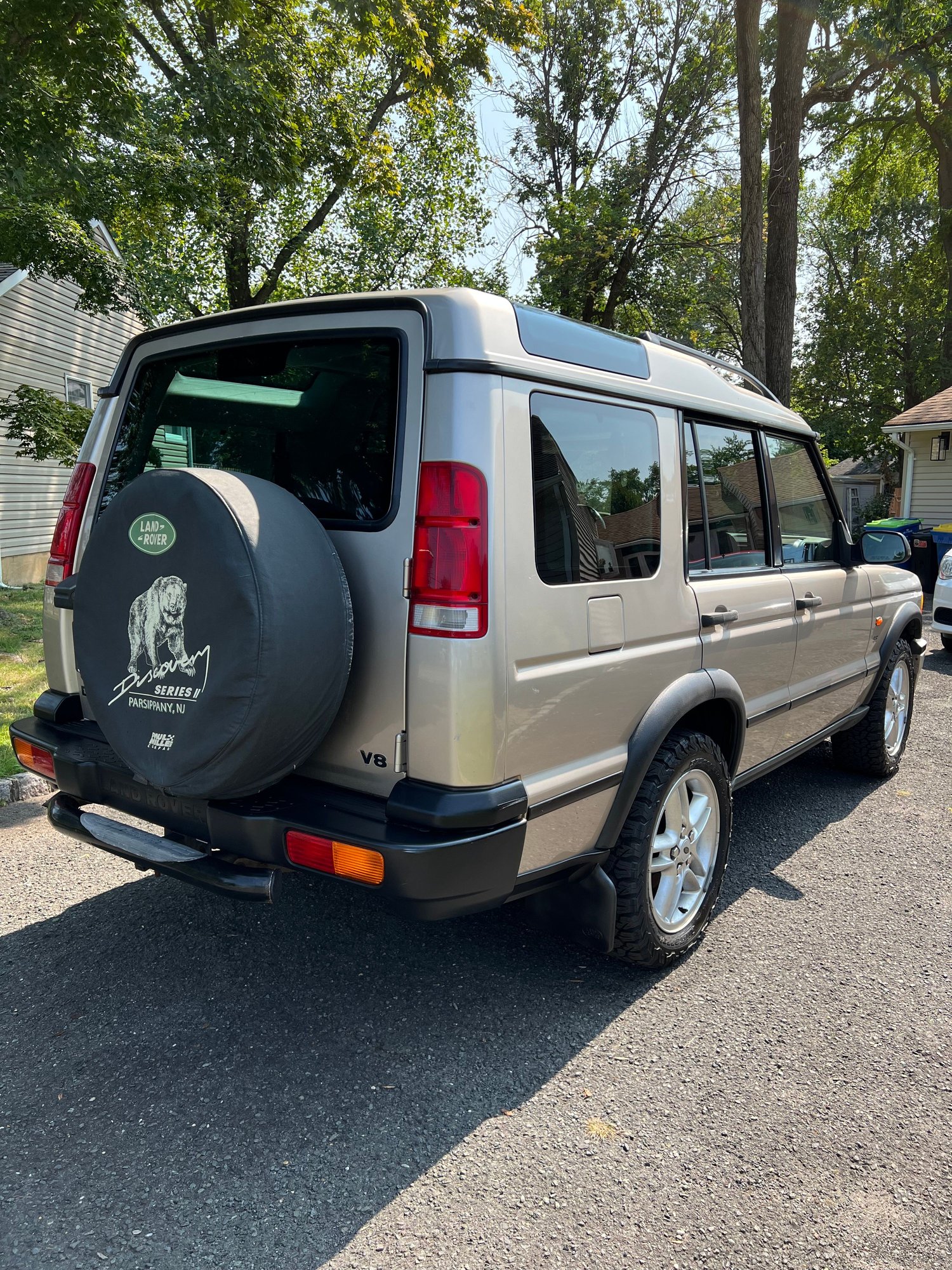 2002 Land Rover Discovery - 2002 D2 For Sale - Used - VIN SALTY12452A757347 - 136,000 Miles - 6 cyl - AWD - Automatic - SUV - Gold - North Plainfield, NJ 07062, United States