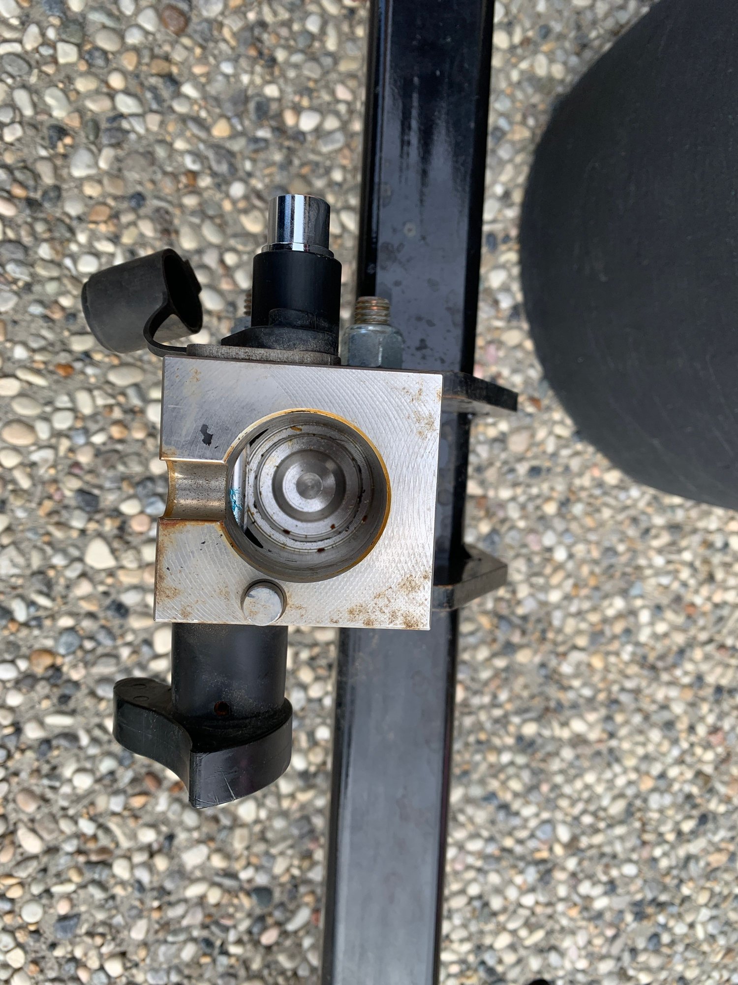 Miscellaneous - FS (Edmonton, Canada): Stealth Hitch rack for Velar (rack only) - Used - 2018 to 2022 Land Rover Range Rover Velar - Edmonton, AB T6R3L6, Canada