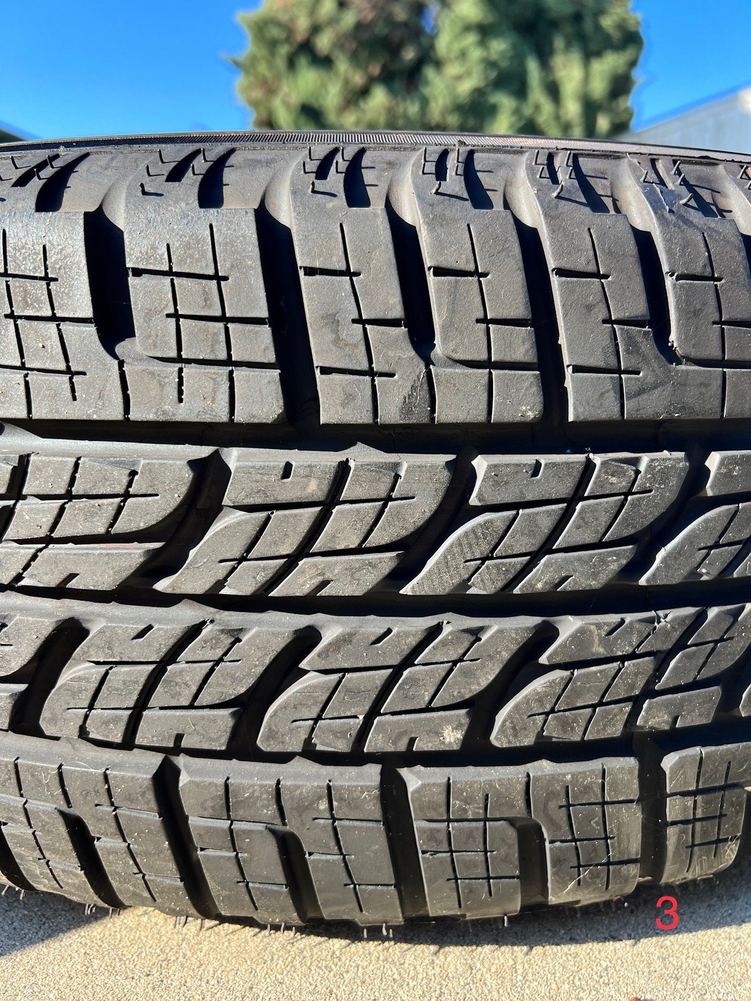 Wheels and Tires/Axles - Land Rover LR4 Stock Wheel with Spare & Tires - $990 - Used - 2014 to 2016 Land Rover LR4 - Burbank, CA 91505, United States