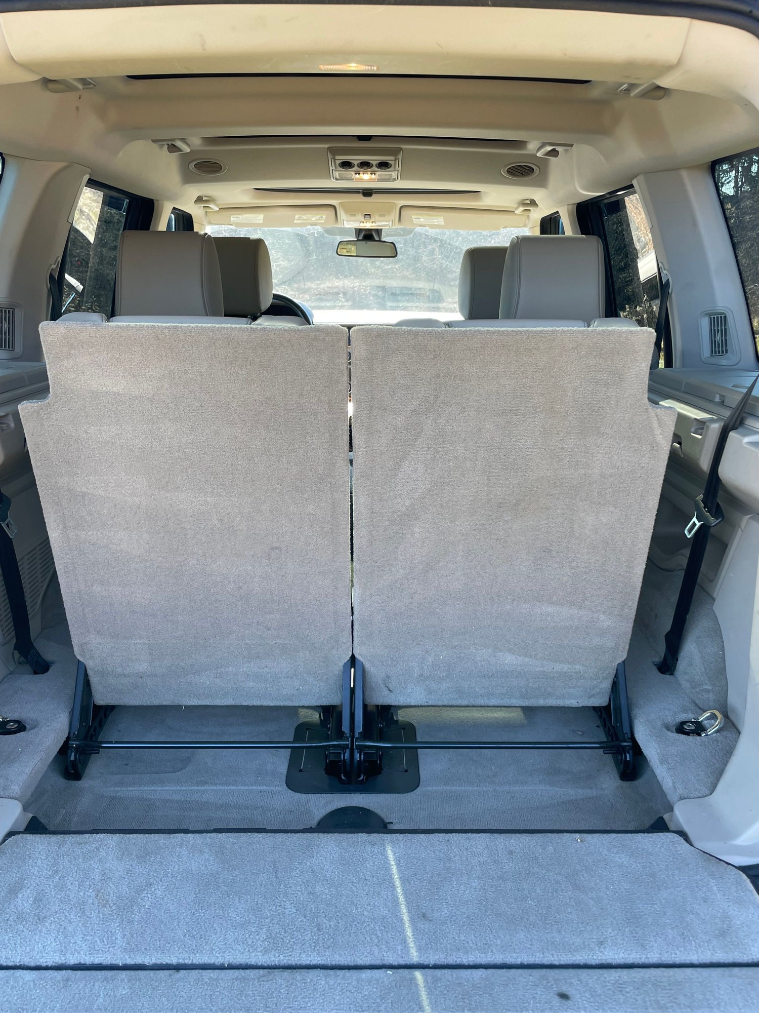 2013 Land Rover LR4 - Well Cared For 2013 Loire Blue L - Used - VIN SALFR2BG2DH365401 - 186,635 Miles - 8 cyl - AWD - Automatic - SUV - Blue - Pittsburgh, PA 15086, United States