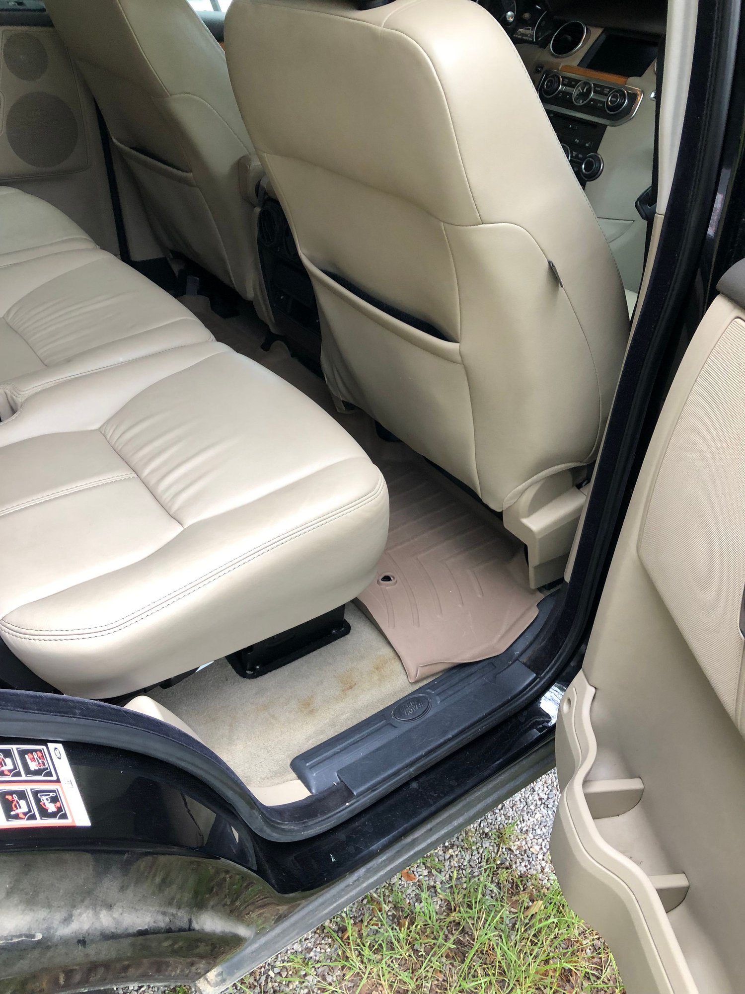 2013 Land Rover LR4 - For Sale - Used - VIN Salak2d40da678084 - 182,000 Miles - 8 cyl - 4WD - Black - Mineral Wells, TX 76067, United States