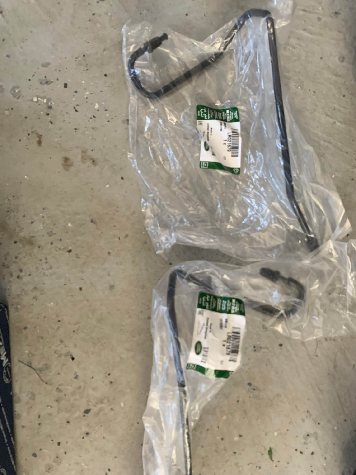 Brakes - LR 3/4 Brake Pipes LR021678 & LR021679 - New - 0  All Models - Whitby, ON L1M0G7, Canada