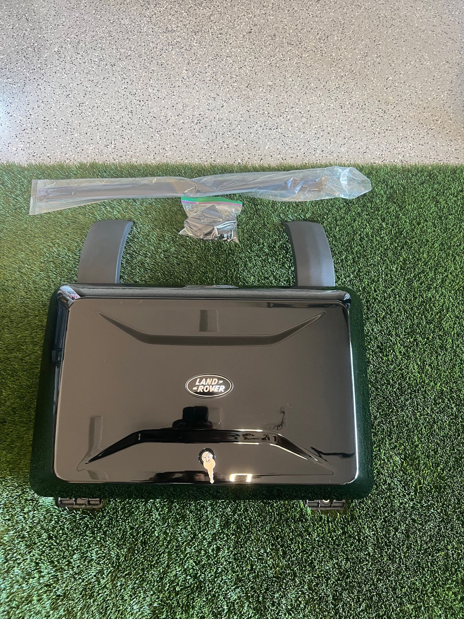 Accessories - Defender 110 Gear Carry - Used - 2022 to 2024 Land Rover Defender 110 - Peoria, AZ 85383, United States