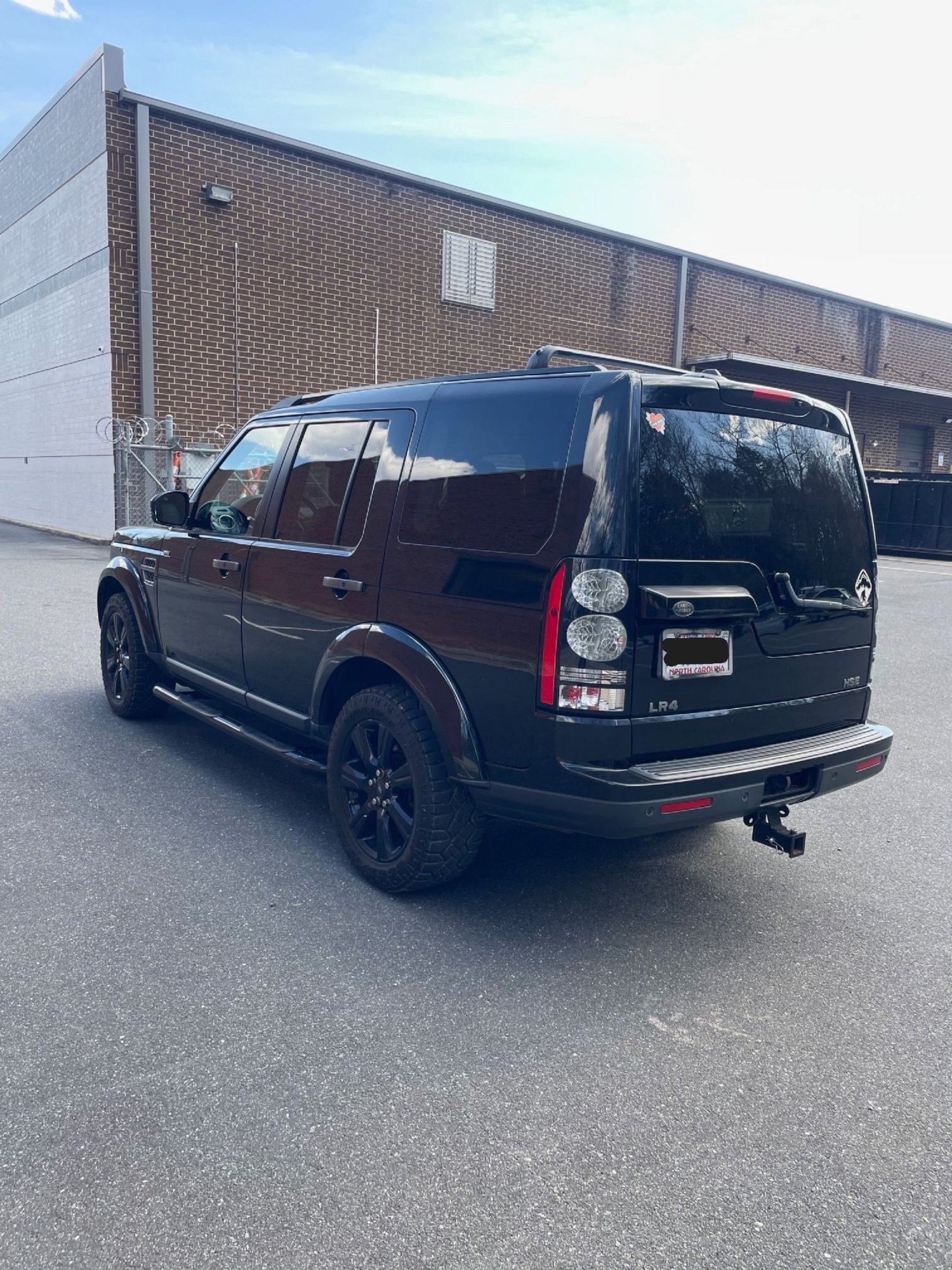 2014 Land Rover LR4 - Well Maintained 2014 LR4 HSE - 92,400 Miles - Used - VIN SALAG2V66EA729087 - 92,400 Miles - Automatic - Black - Charlotte, NC 28208, United States