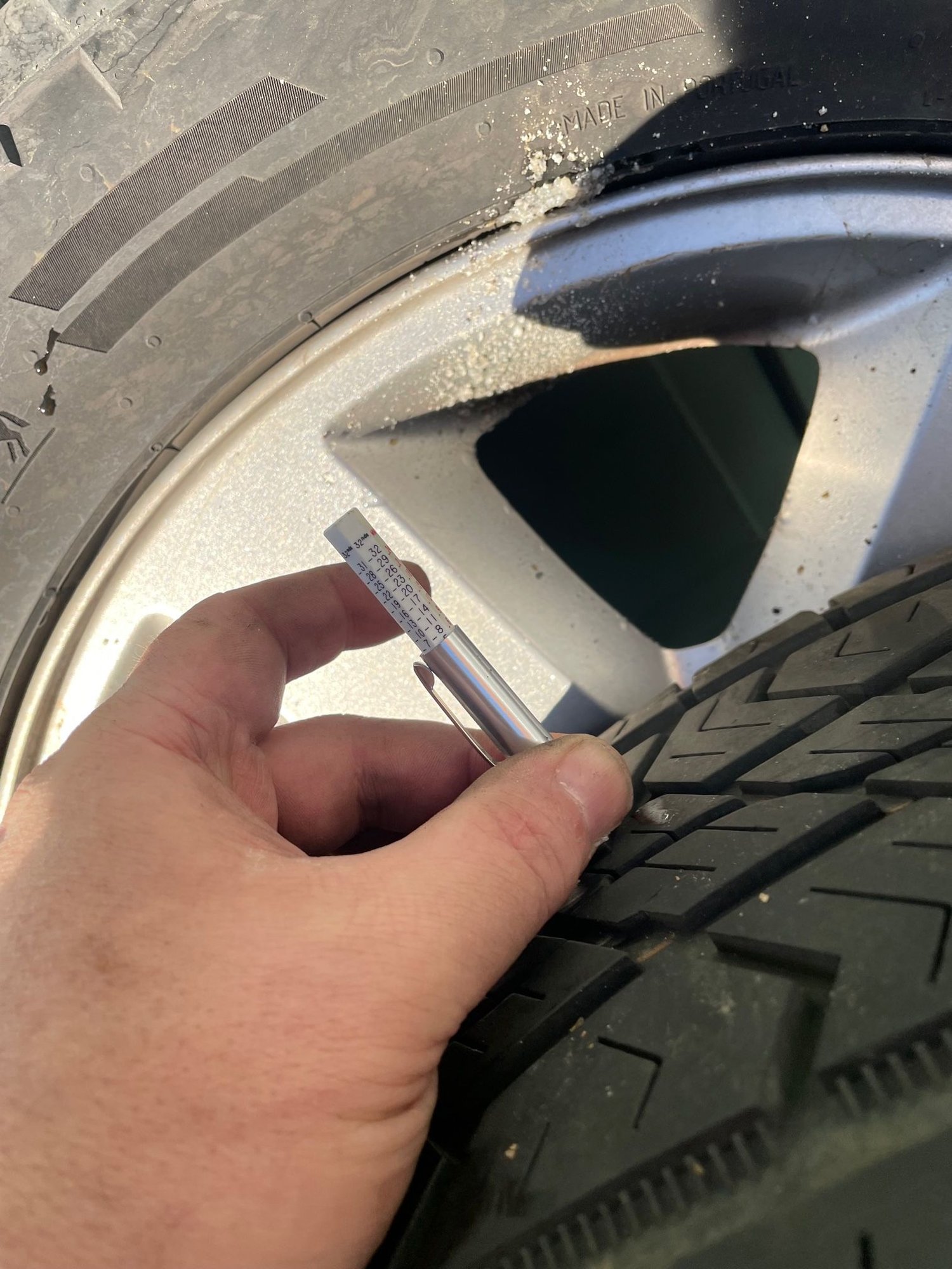 Wheels and Tires/Axles - Land Rover LR3 19' wheels w/Continental Terrain Contact A/T Tires 255/55 R19 - Used - 2005 to 2009 Land Rover LR3 - Reno, NV 89502, United States