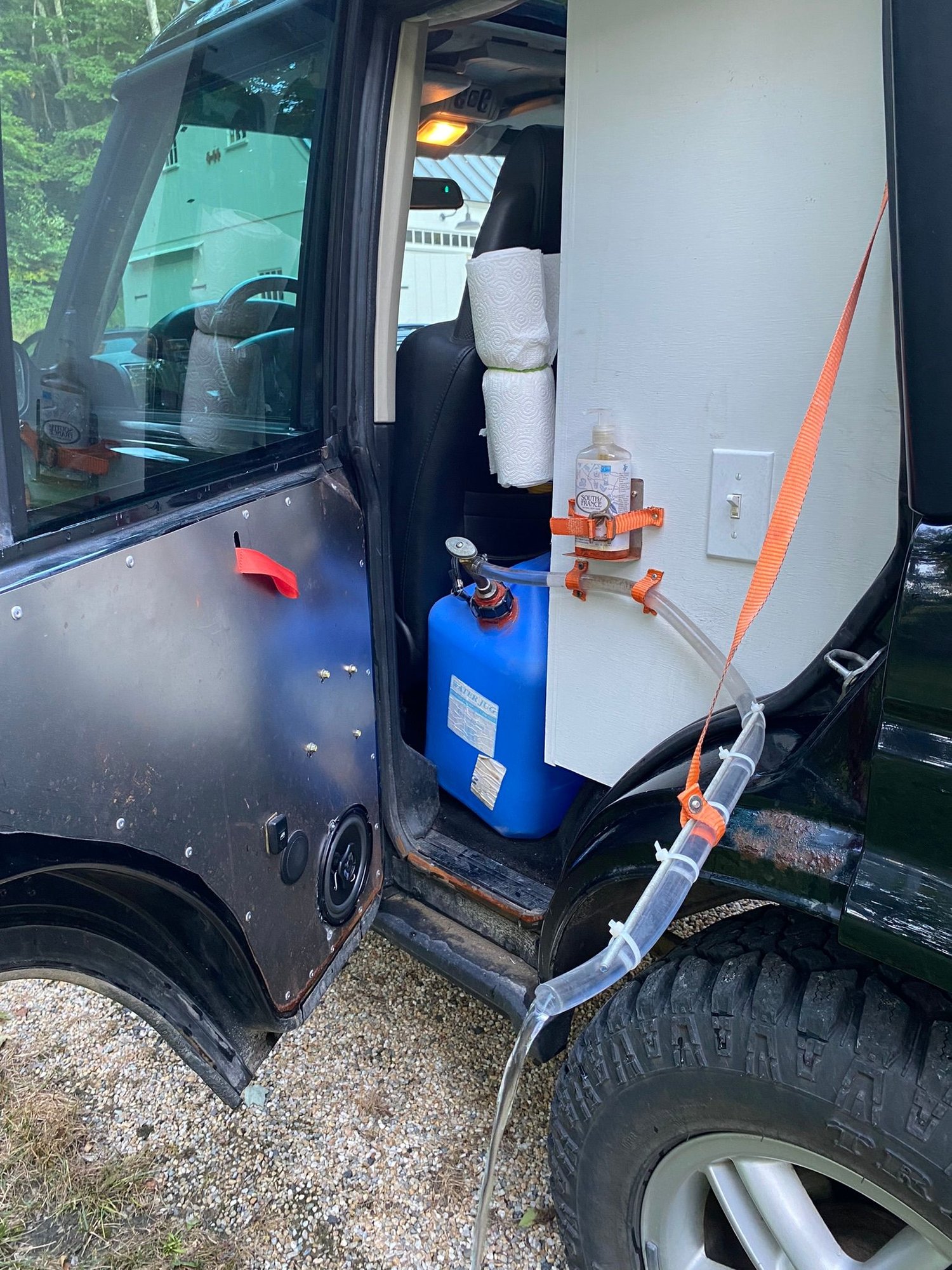 2003 Land Rover Discovery - 2003 LR Discovery 2 SE7 Camper - Used - VIN (will add)....... - 127,600 Miles - 8 cyl - 4WD - Automatic - SUV - Black - New Milford, CT 06776, United States